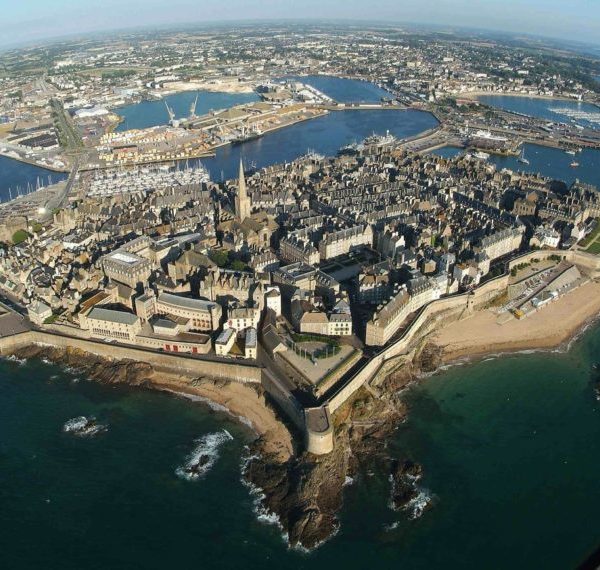 Saint Malo – Port (35) :Pilotage du remplissage des bassins du port